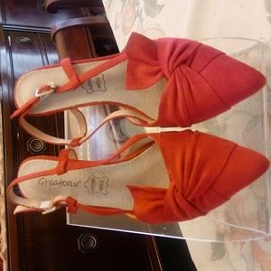 Pretty shade red pumps